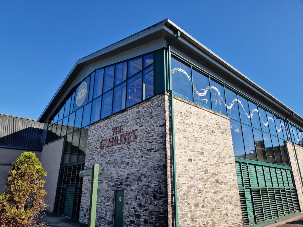 Glenlivet Whisky Brennerei Distillery Speyside Tour