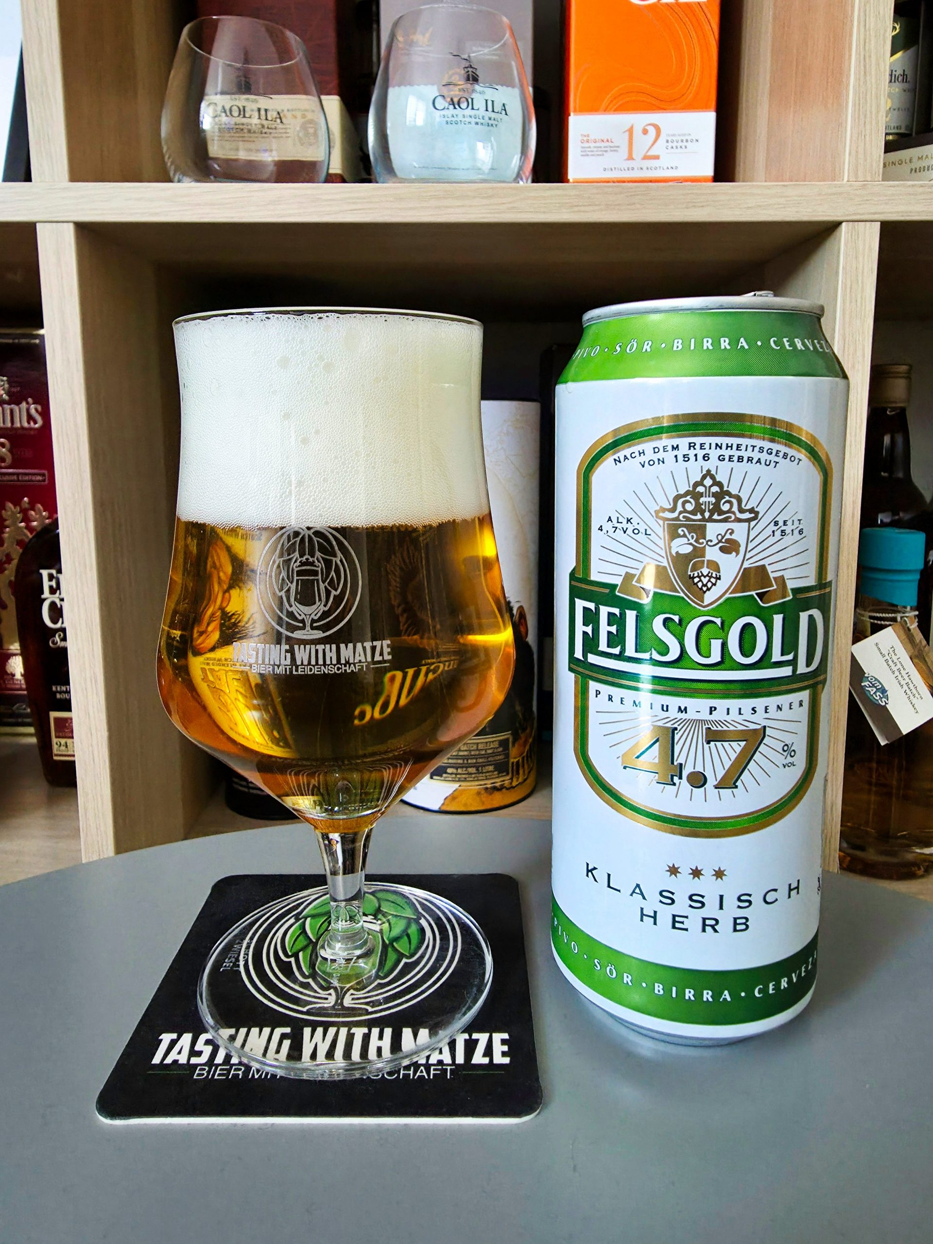Felsgold Pilsener Dose und Glas im Biersommelier Tasting