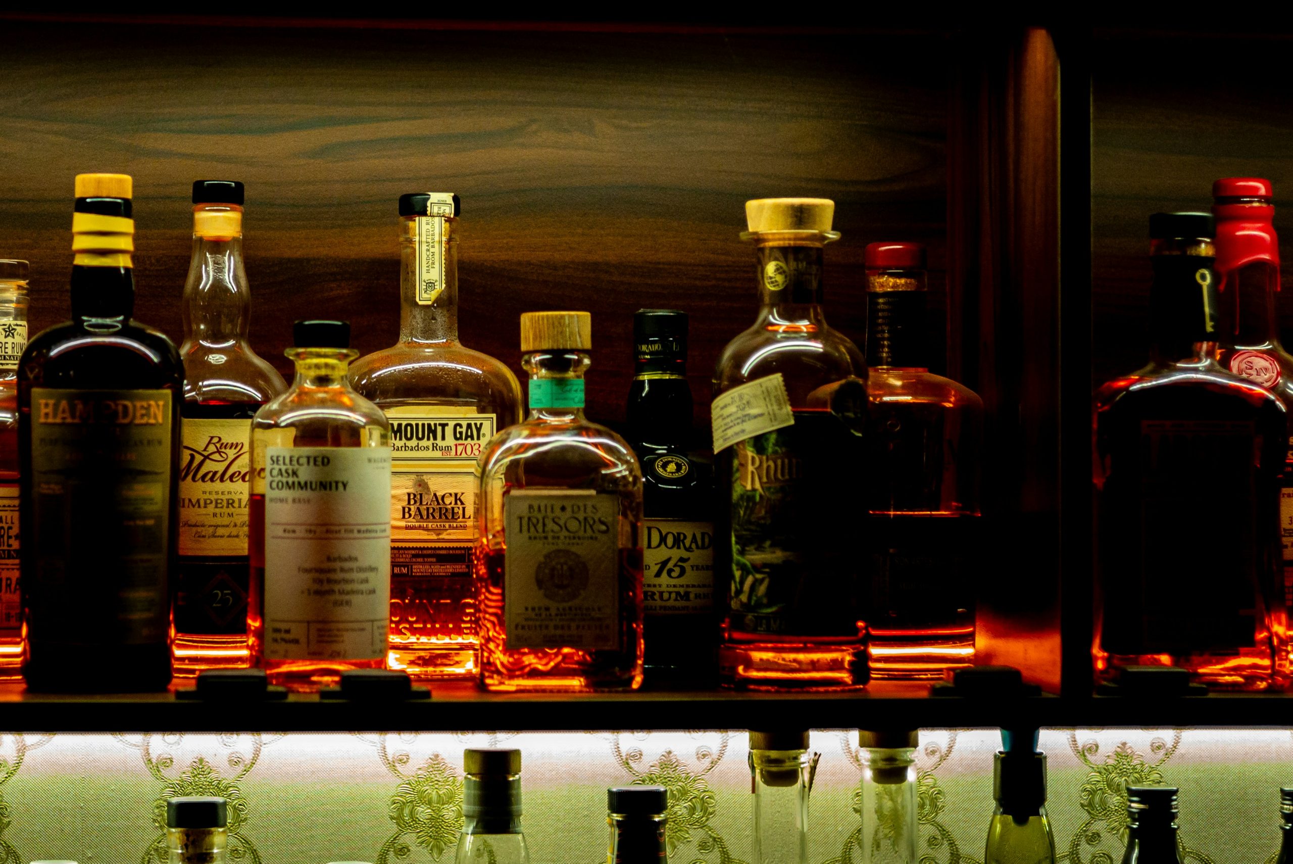Rum Verkostung mit Nosing-Gläsern bei privatem Tasting