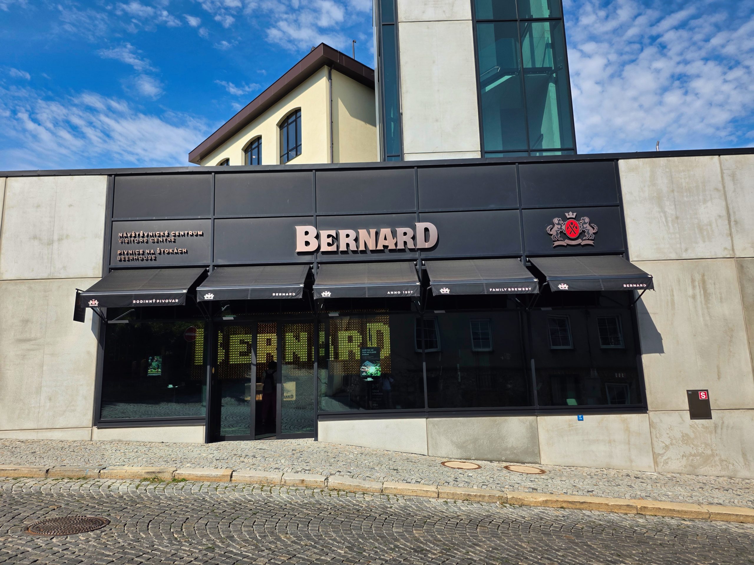 Eingang zum Besucherzentrum der Pivovar Bernard in Humpolec