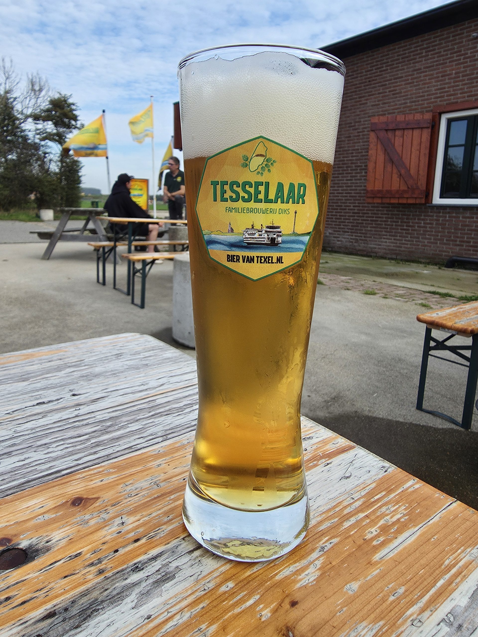 Bier in der Probierstube der Tesselaar Familienbrauerei auf Texel